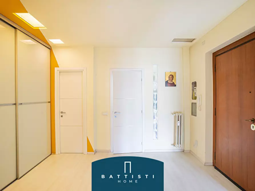 Immagine 19 di Appartamento in vendita  in Largo Appio Claudio a Roma
