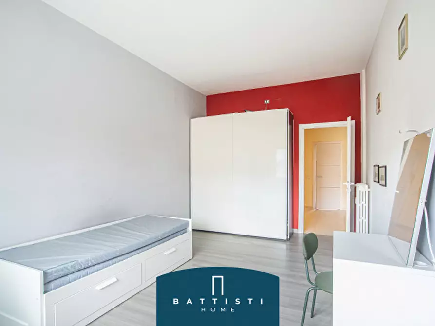 Immagine 27 di Appartamento in vendita  in Largo Appio Claudio a Roma