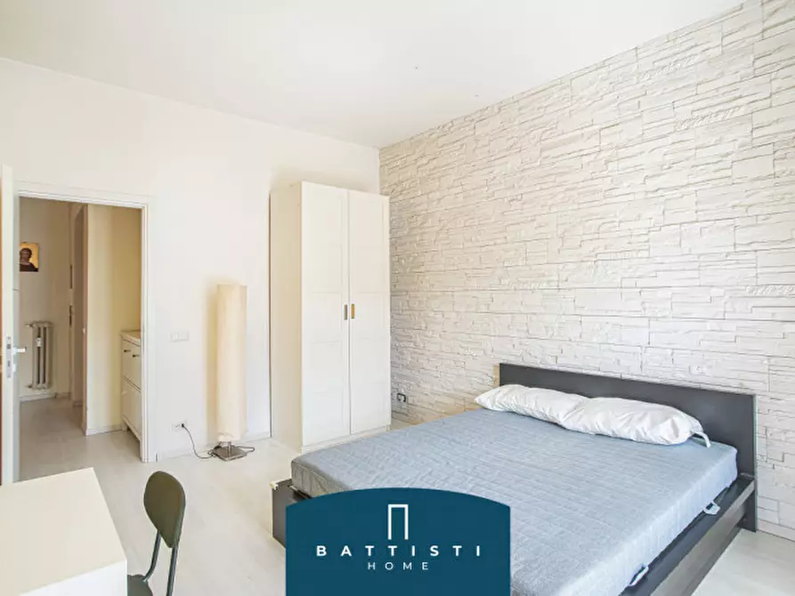 Immagine 28 di Appartamento in vendita  in Largo Appio Claudio a Roma