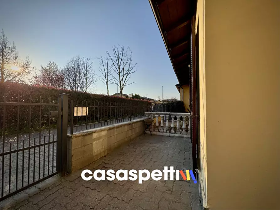 Immagine 6 di Villa in vendita  in Via Del Glicine 4 a Landriano