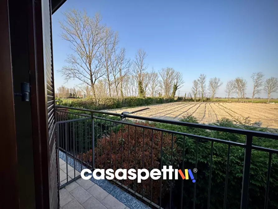 Immagine 46 di Villa in vendita  in Via Del Glicine 4 a Landriano