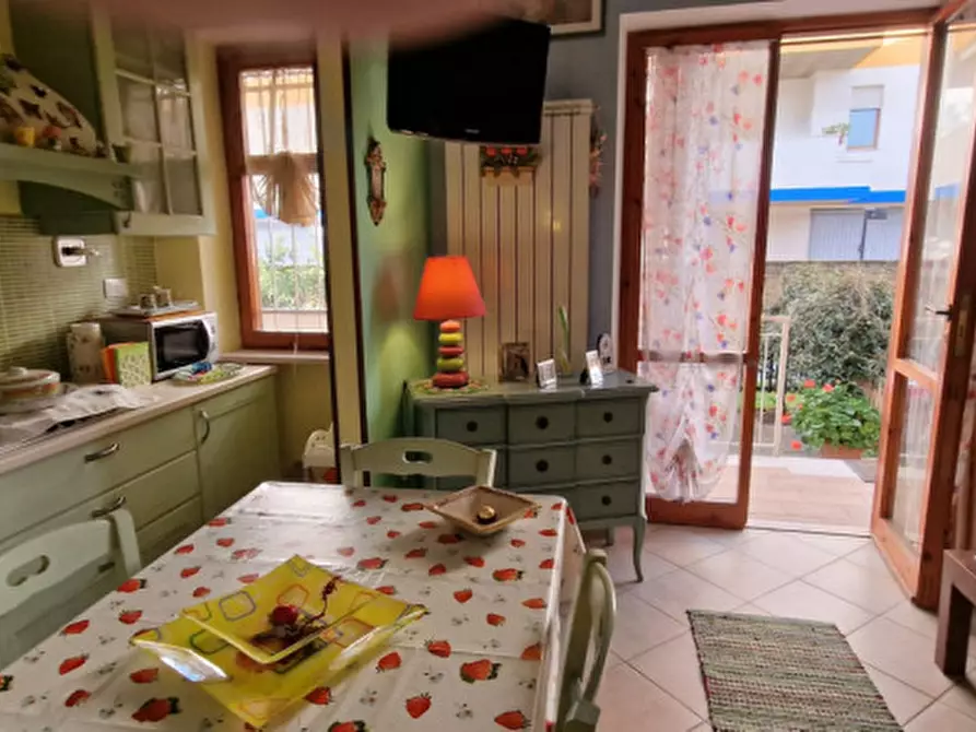 Immagine 4 di Appartamento in affitto  in via maremma a Montesilvano