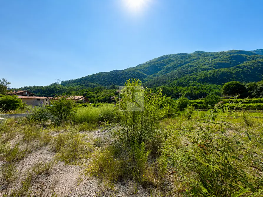 Immagine 1 di Terreno in vendita  in Via Stoppani a Vallelaghi