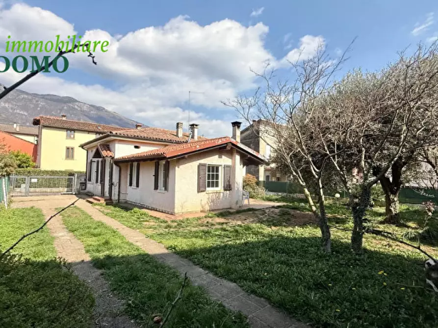 Immagine 2 di Casa indipendente in vendita  a Piovene Rocchette