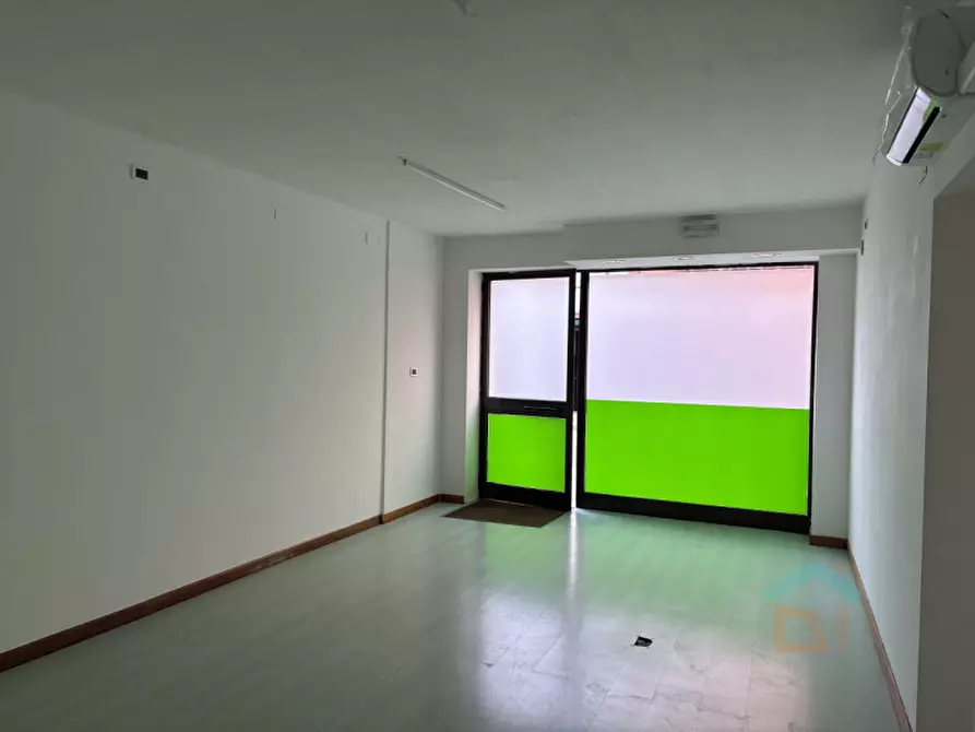 Immagine 3 di Negozio in vendita  in via Roma 43 a Cervignano Del Friuli