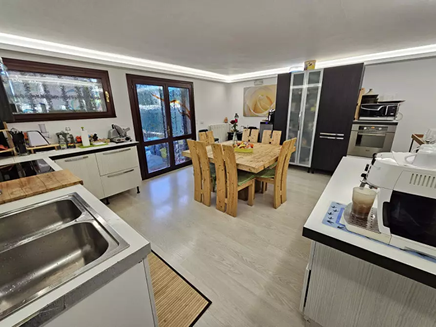 Immagine 1 di Villetta a schiera in vendita  in Rotatoria via Diaz - Via Puccini 6 a Abano Terme