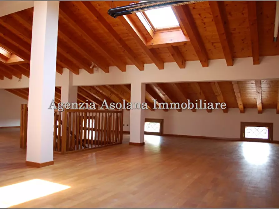 Immagine 21 di Attico in affitto  in Via Calò a Asolo