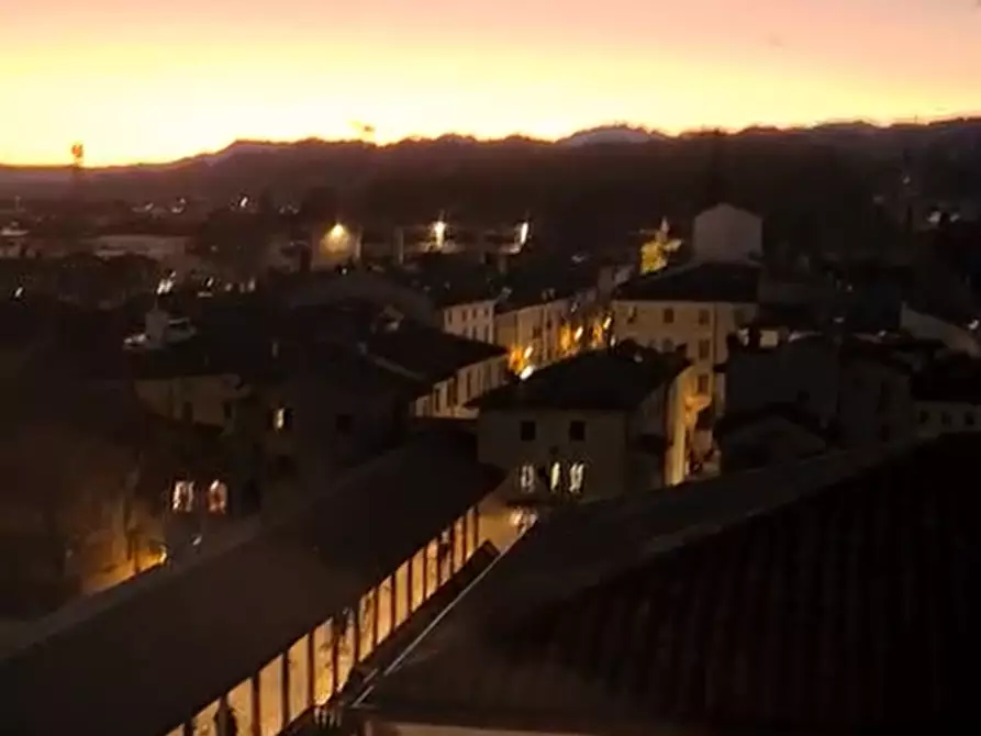 Immagine 2 di Attico in vendita  in Piazza Giuseppe Garibaldi a Bassano Del Grappa