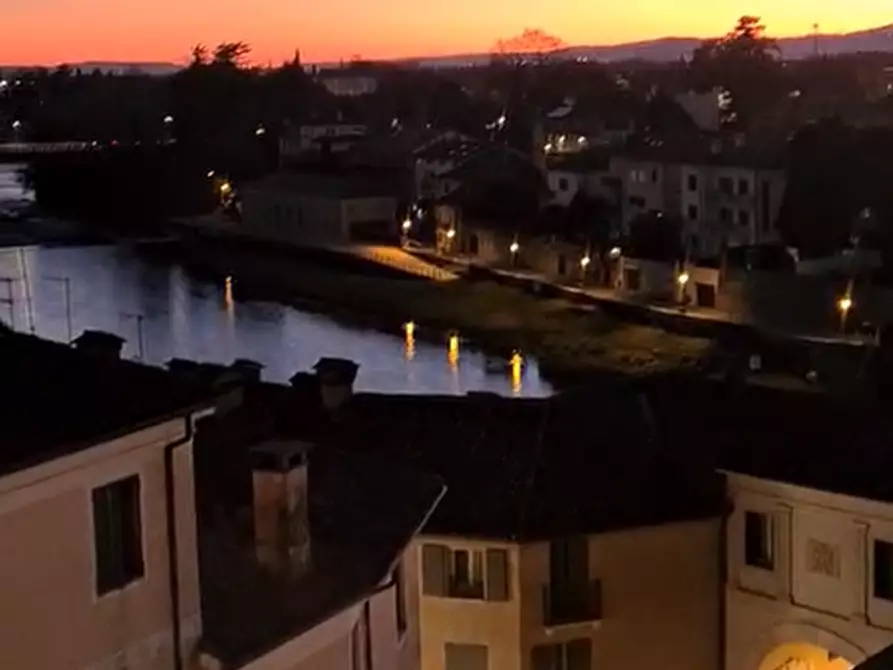 Immagine 5 di Attico in vendita  in Piazza Giuseppe Garibaldi a Bassano Del Grappa