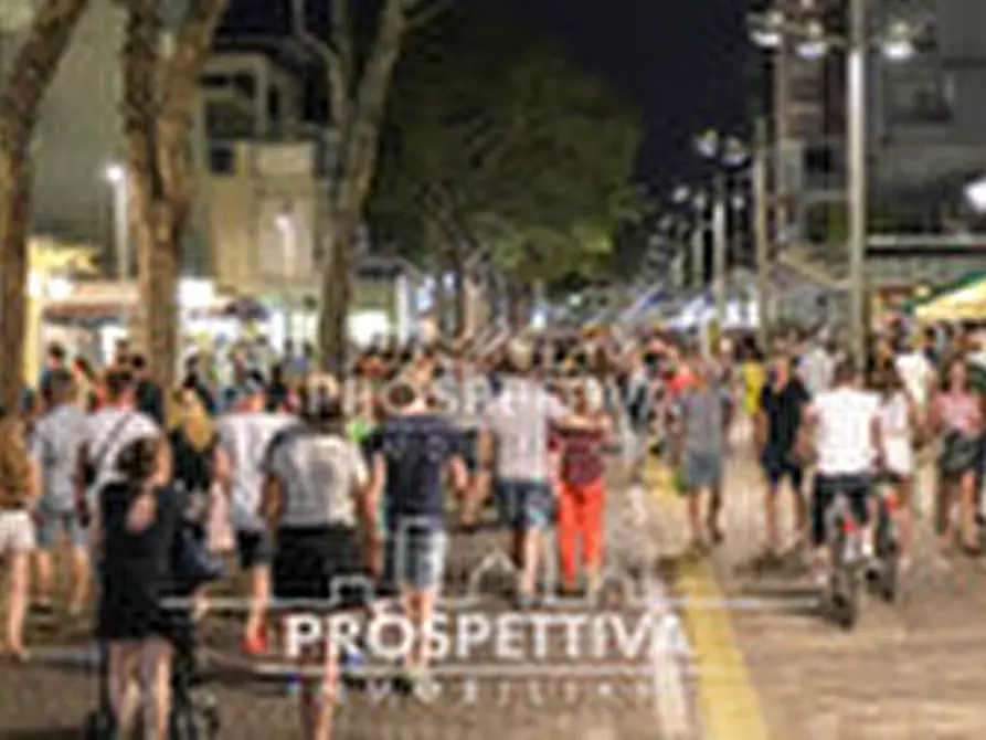 Immagine 1 di Negozio in vendita  in Via delle Meduse a Jesolo