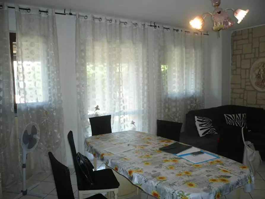 Immagine 3 di Villa in vendita  in via Paolo Borsellino n. 14, 26866 Castiraga Vidardo Lodi a Castiraga Vidardo