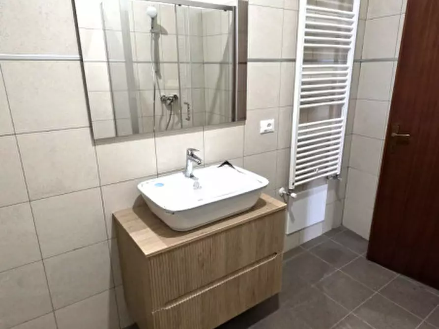 Immagine 6 di Appartamento in affitto  a Teolo