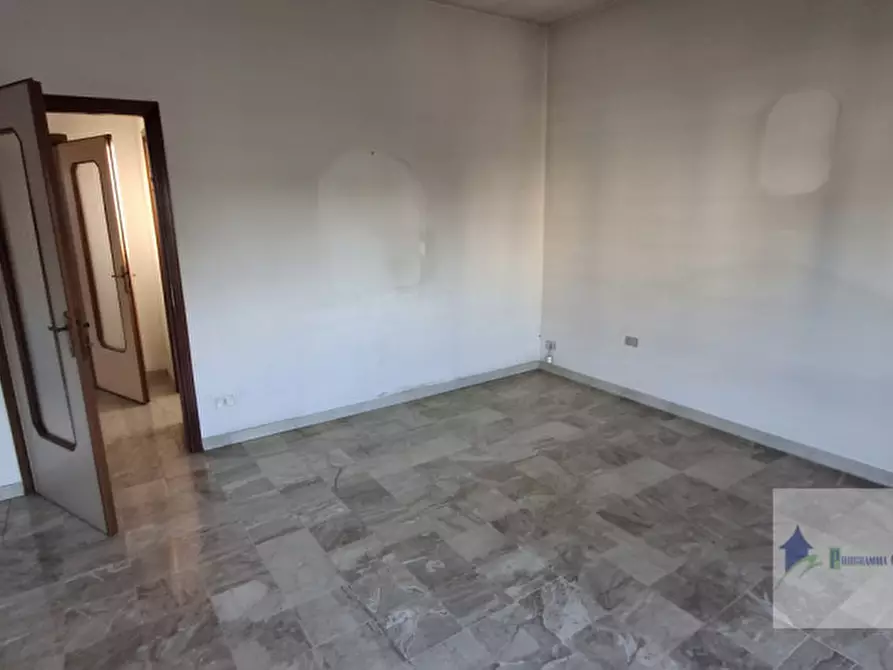 Immagine 11 di Negozio in vendita  in Via Milano 47 a Turbigo