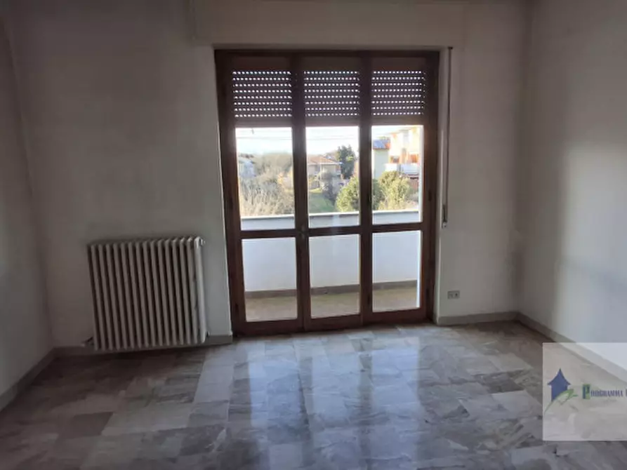 Immagine 13 di Negozio in vendita  in Via Milano 47 a Turbigo