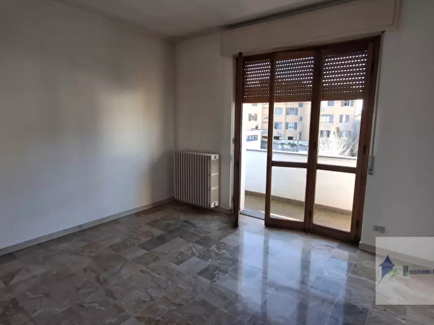 Immagine 18 di Negozio in vendita  in Via Milano 47 a Turbigo