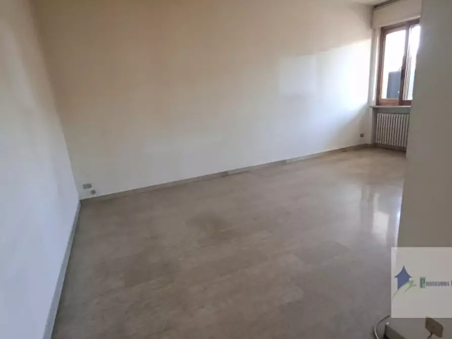 Immagine 19 di Negozio in vendita  in Via Milano 47 a Turbigo