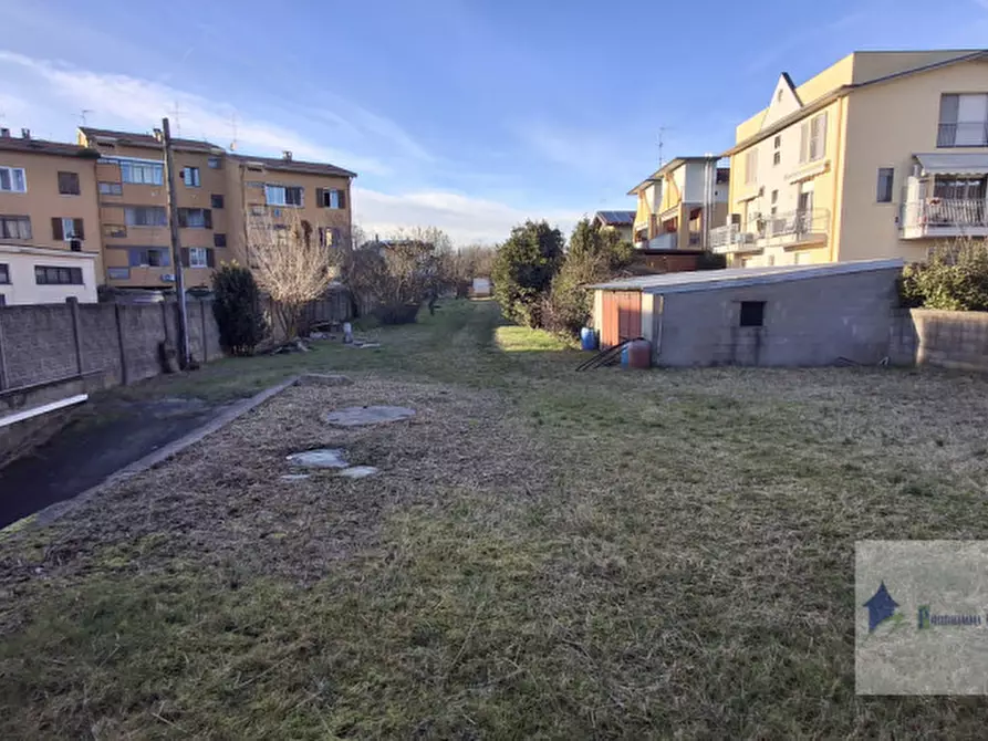 Immagine 23 di Negozio in vendita  in Via Milano 47 a Turbigo