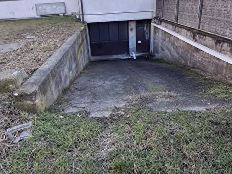 Immagine 24 di Negozio in vendita  in Via Milano 47 a Turbigo