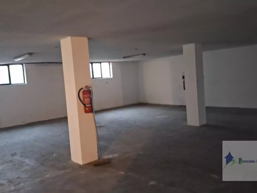 Immagine 29 di Negozio in vendita  in Via Milano 47 a Turbigo