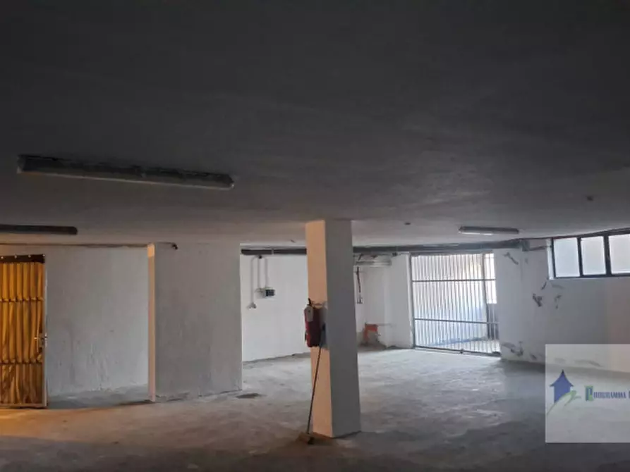 Immagine 30 di Negozio in vendita  in Via Milano 47 a Turbigo