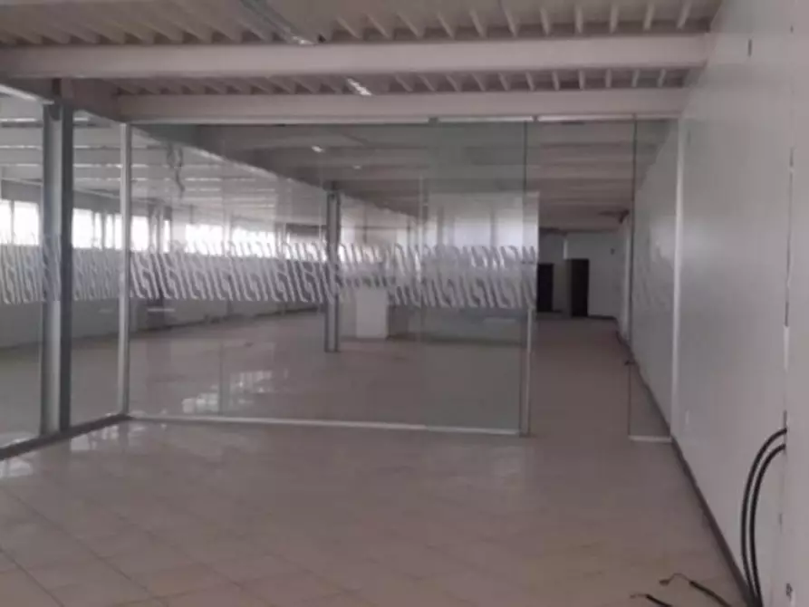 Immagine 3 di Capannone industriale in vendita  in Via Amedeo Avogadro, 3, 61032 Rosciano PU, Italia a Fano
