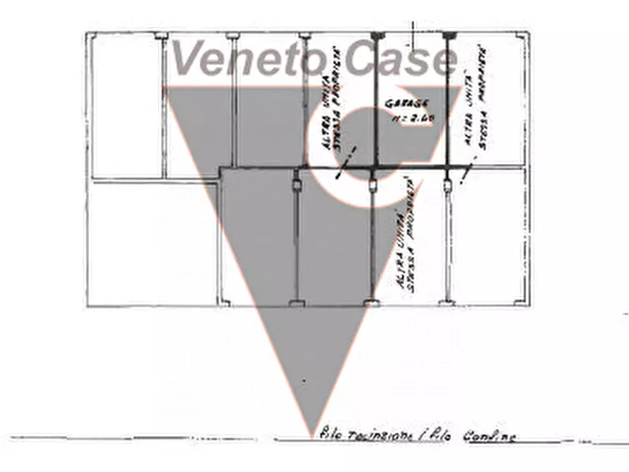 Immagine 9 di Garage in vendita  in via vigonovese 170 a Padova