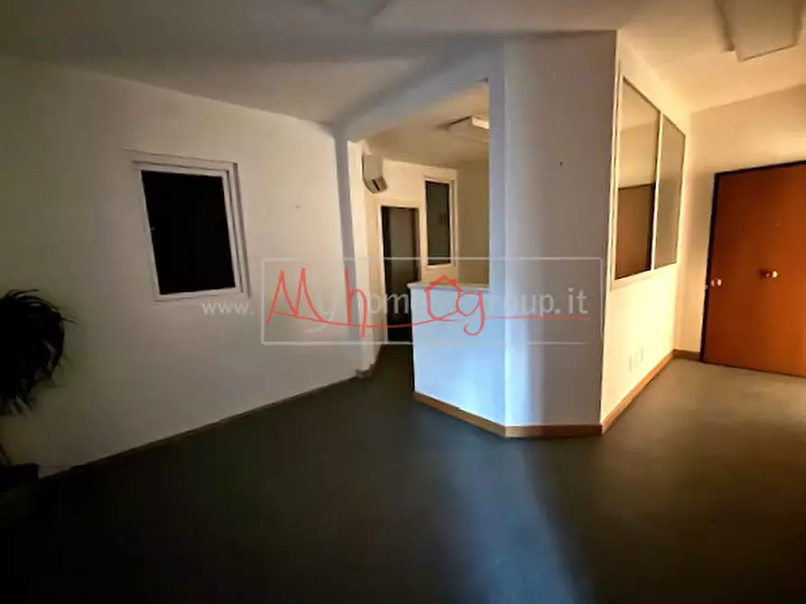 Immagine 11 di Appartamento in vendita  a Padova
