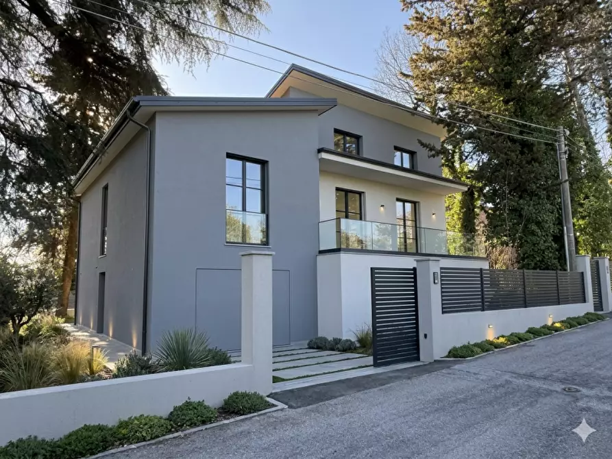 Immagine 8 di Villa in vendita  in VIA VIZZANO a Sasso Marconi