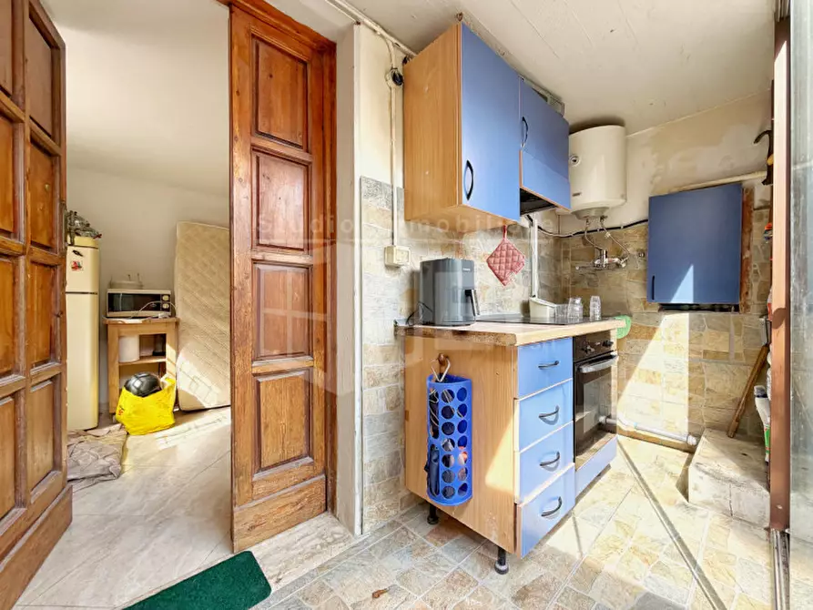 Immagine 9 di Appartamento in vendita  in Via Duca Cosimo 55 a Livorno