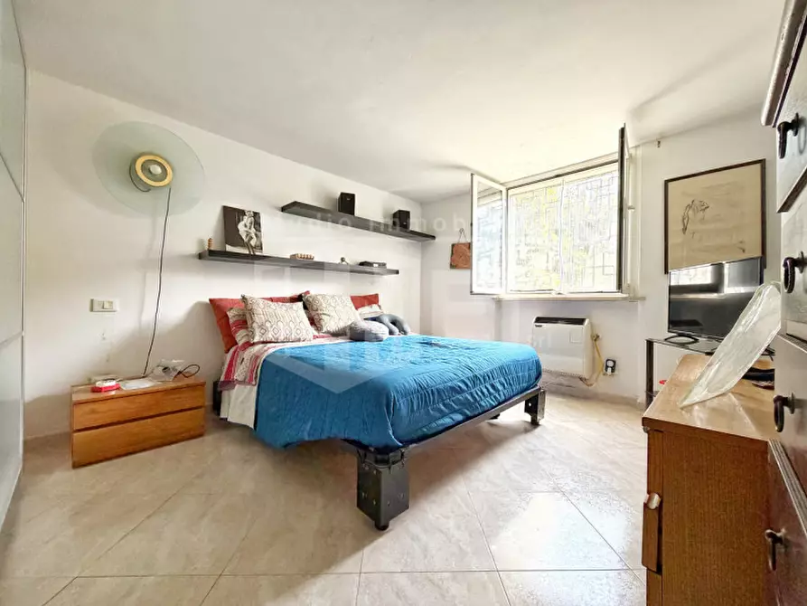 Immagine 15 di Appartamento in vendita  in Via Duca Cosimo 55 a Livorno