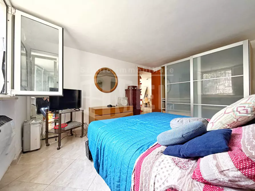 Immagine 17 di Appartamento in vendita  in Via Duca Cosimo 55 a Livorno