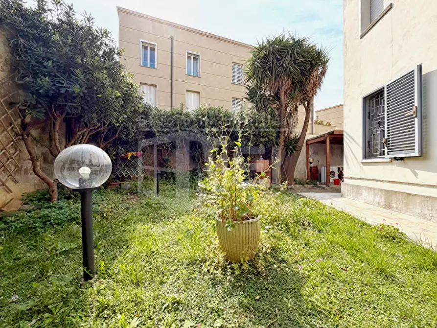 Immagine 22 di Appartamento in vendita  in Via Duca Cosimo 55 a Livorno