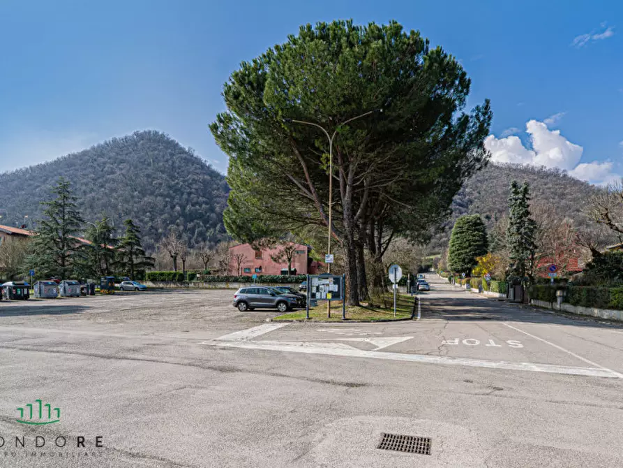 Immagine 40 di Villa in vendita  in Via dei Ciclamini a Marzabotto