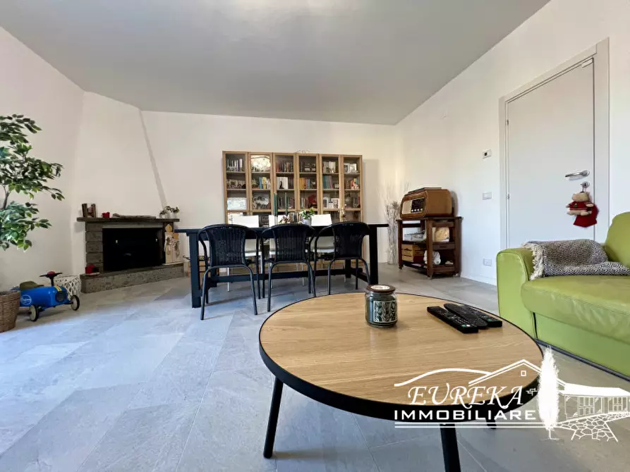 Immagine 3 di Casa indipendente in vendita  in Via Piemonte a Castiglione Del Lago