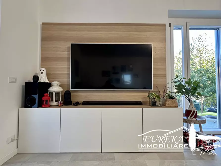 Immagine 4 di Casa indipendente in vendita  in Via Piemonte a Castiglione Del Lago