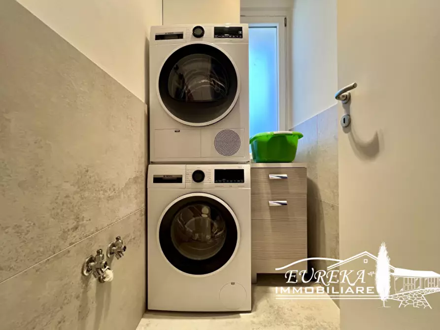 Immagine 12 di Casa indipendente in vendita  in Via Piemonte a Castiglione Del Lago