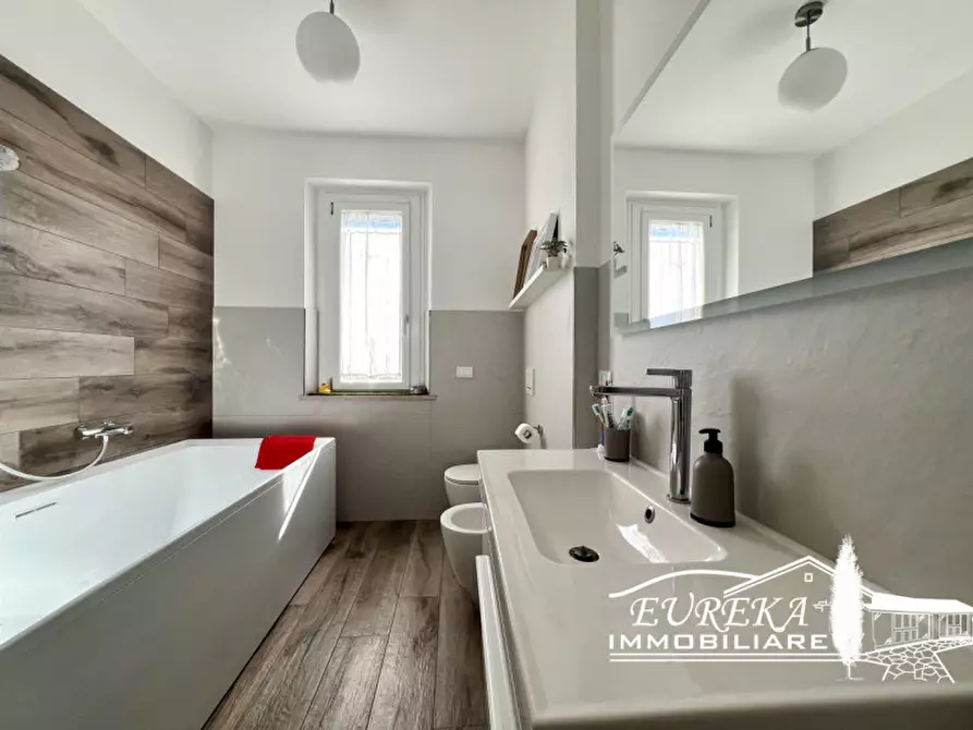 Immagine 36 di Casa indipendente in vendita  in Via Piemonte a Castiglione Del Lago