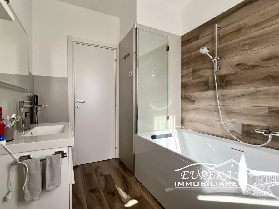 Immagine 37 di Casa indipendente in vendita  in Via Piemonte a Castiglione Del Lago