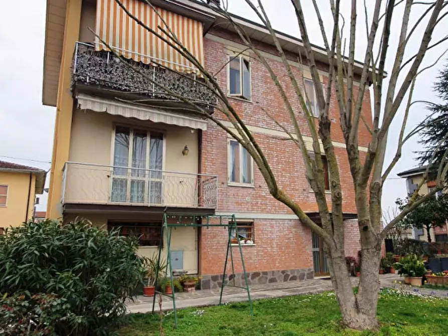 Immagine 1 di Casa bifamiliare in vendita  in Via Valli QUARANTOLI a Mirandola