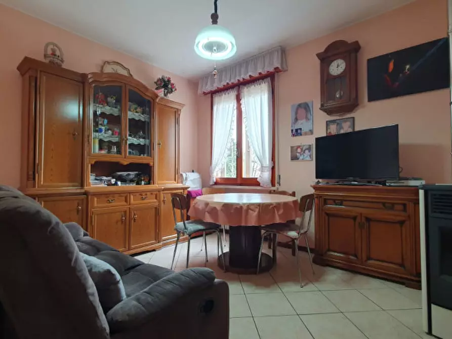 Immagine 2 di Casa bifamiliare in vendita  in Via Valli QUARANTOLI a Mirandola