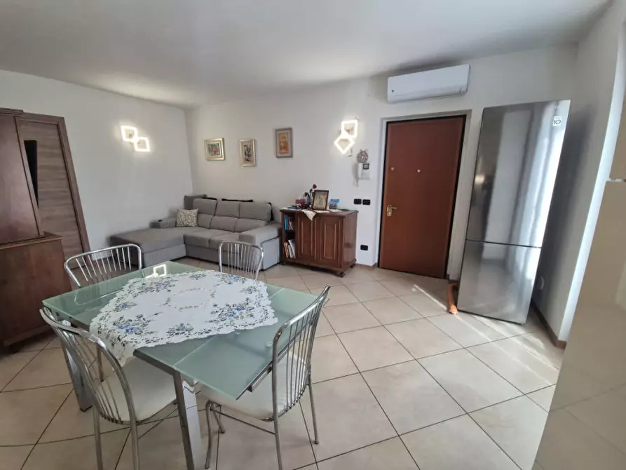 Immagine 4 di Appartamento in vendita  in Via L. Bassani a Villafranca Di Verona