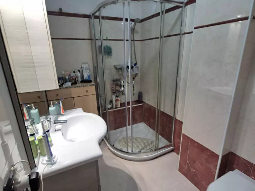 Immagine 12 di Appartamento in vendita  in Via L. Bassani a Villafranca Di Verona