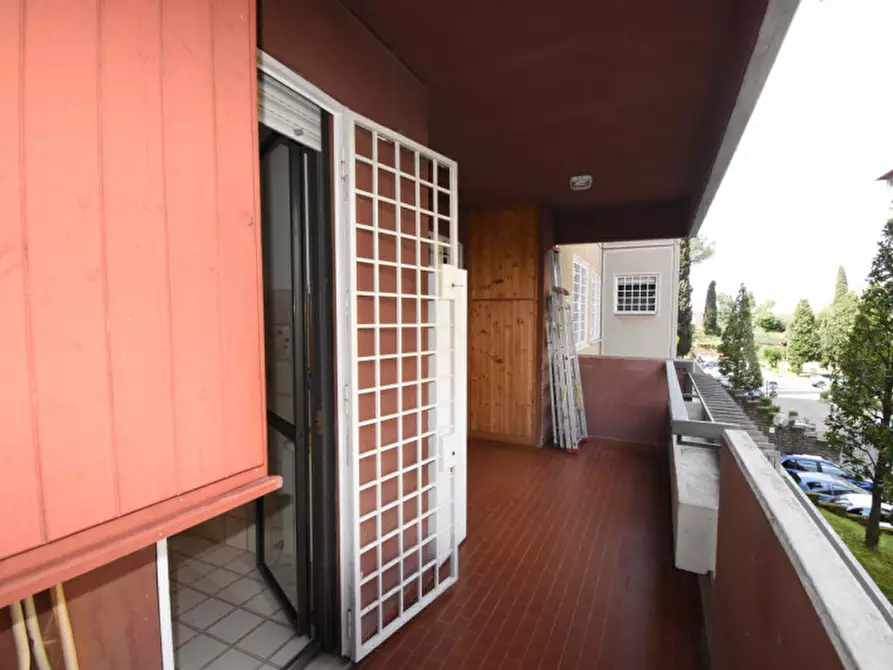 Immagine 5 di Appartamento in vendita  in Via Erminia Frezzolini a Roma