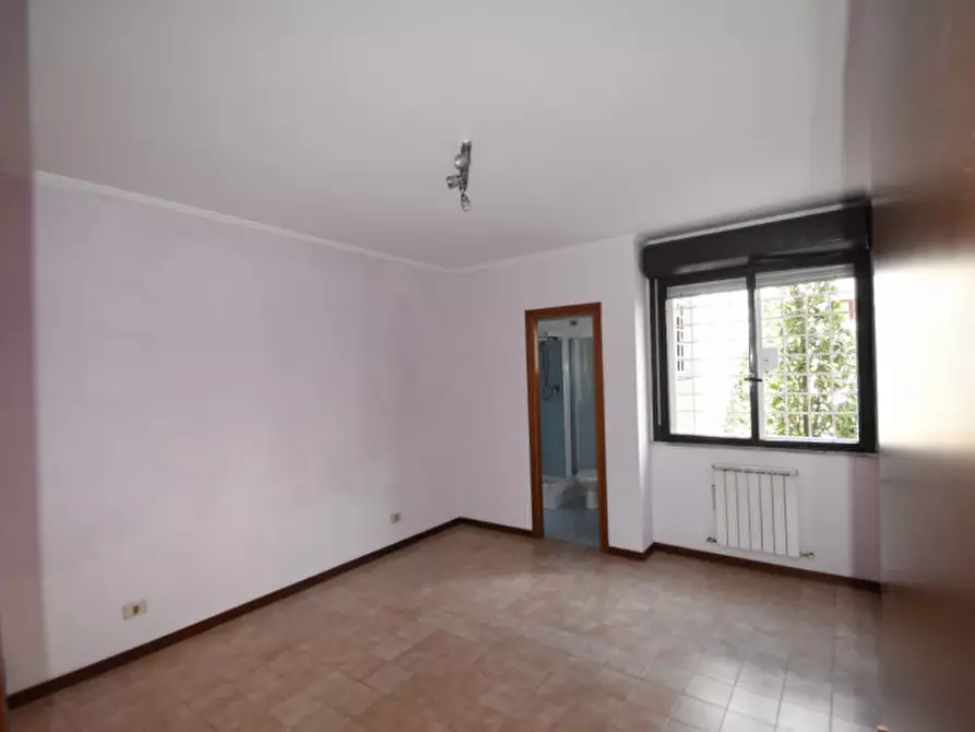 Immagine 6 di Appartamento in vendita  in Via Erminia Frezzolini a Roma