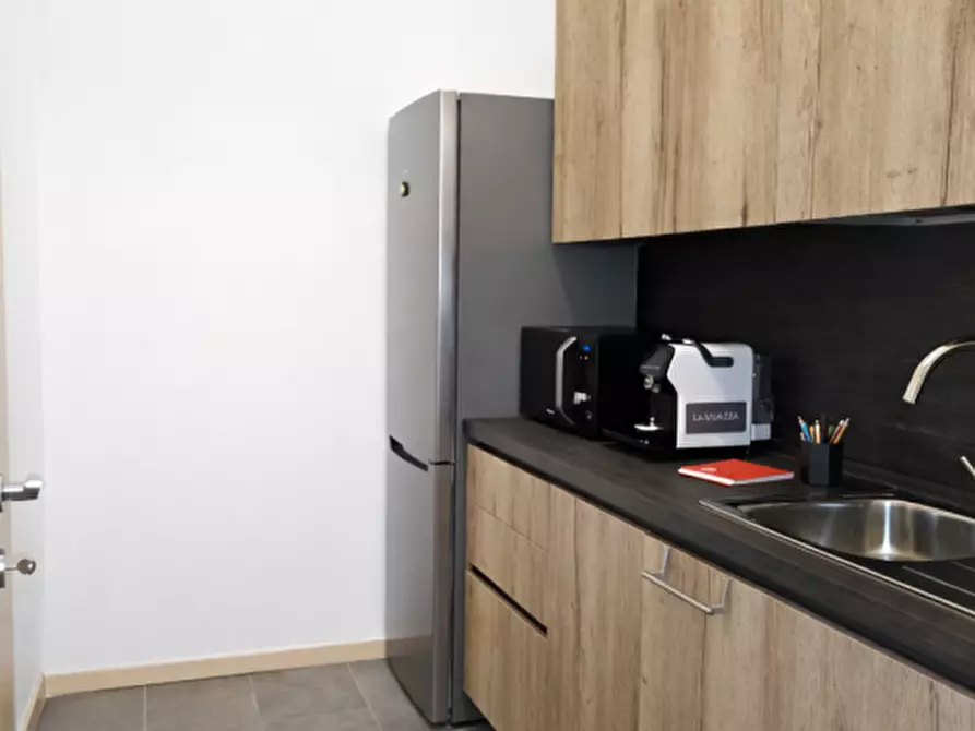 Immagine 8 di Ufficio in affitto  in Via Giovanni Giolitti 12 A a Parma