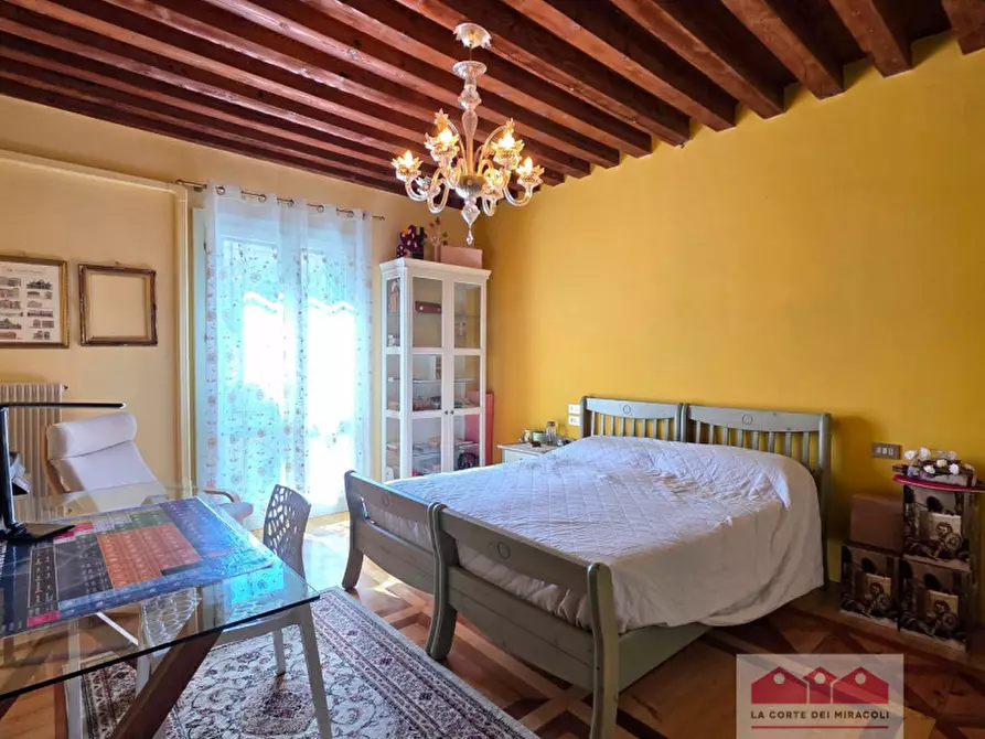 Immagine 12 di Appartamento in vendita  a Vicenza