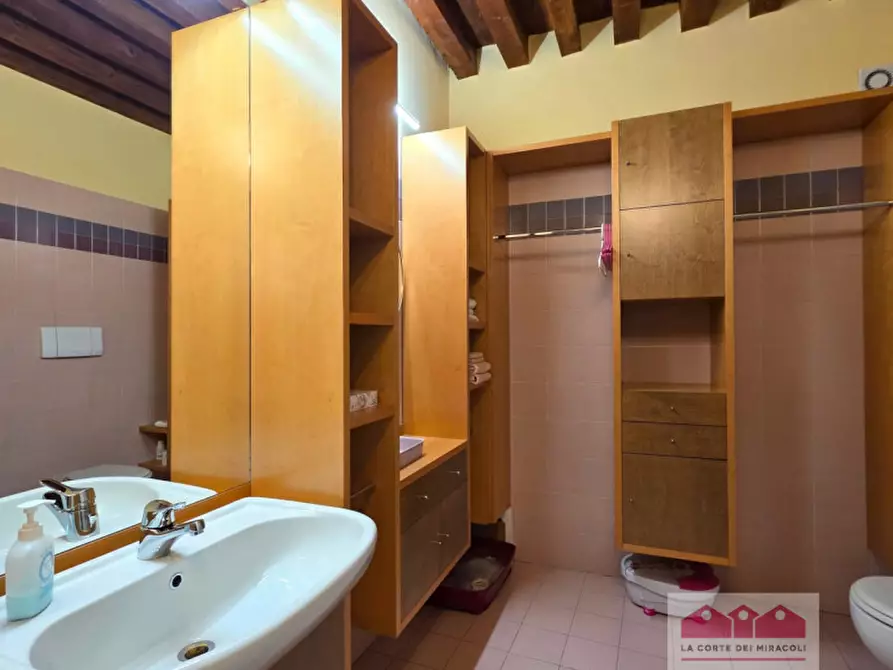 Immagine 15 di Appartamento in vendita  a Vicenza