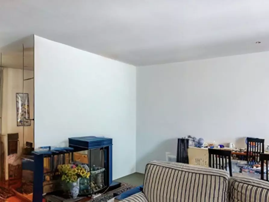 Immagine 9 di Appartamento in vendita  in Via Laura Mantegazza a Roma