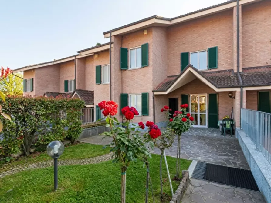 Immagine 1 di Villetta a schiera in vendita  in VICOLO DON MARIO CAPPELLO 8 a Asti