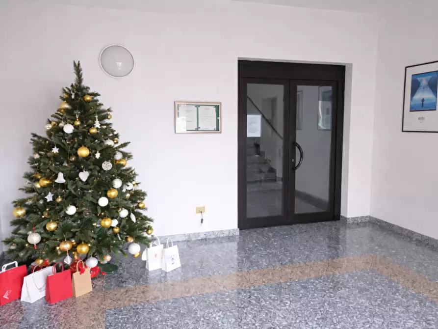 Immagine 11 di Ufficio in vendita  in piazza Mosignor Chiodi a Verdello
